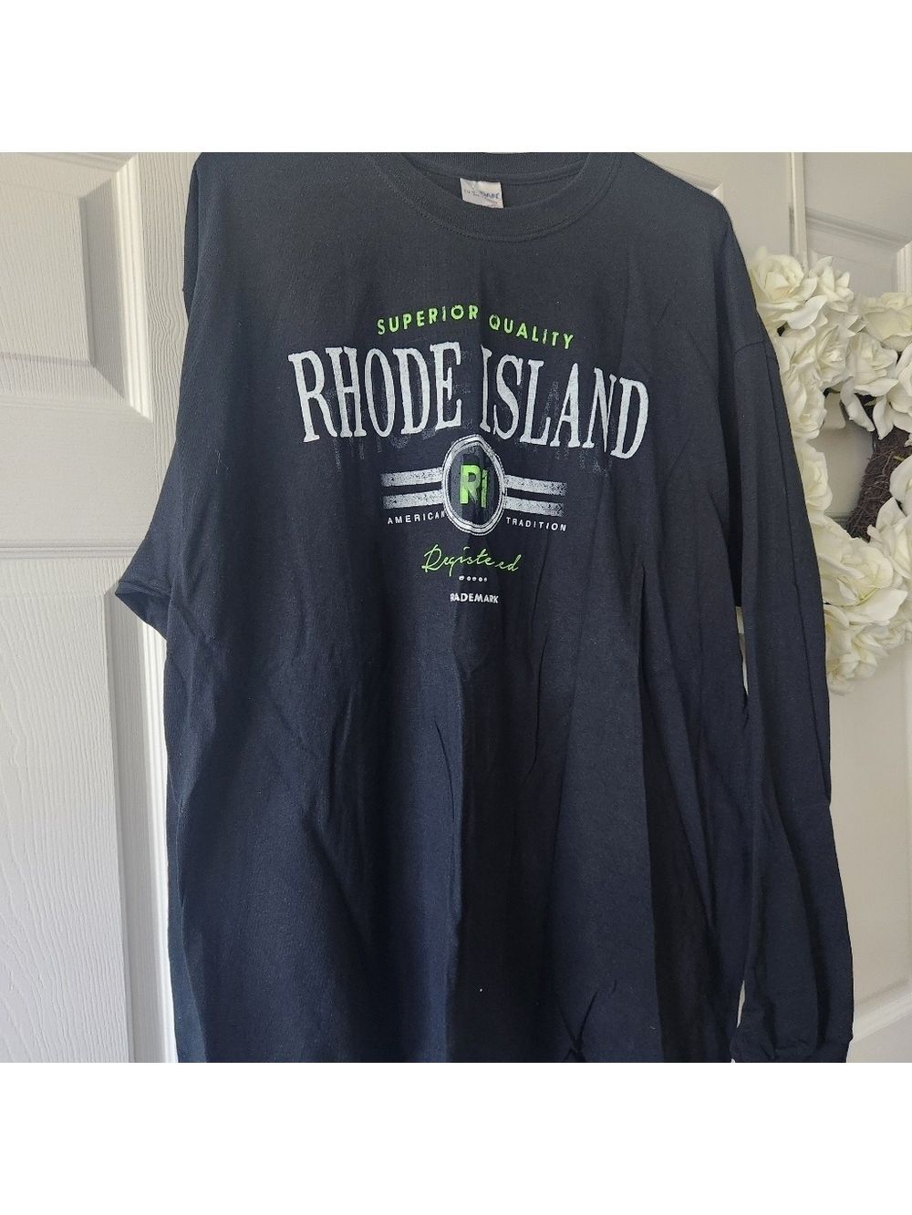 NWT Rhode Island L/S Cotton Shadow Text T-Shirt sz XL - Picture 4 of 6